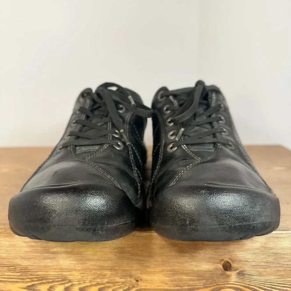 KEEN Presidio Lace Up Shoe Women SZ 8 Leather Gorpcore Hiking Comfort Minimalist